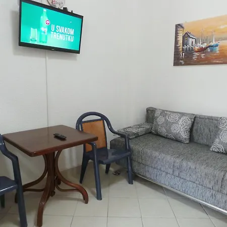 Appartement Studio In 34516 Novi Vinodolski